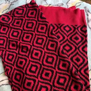 Red and Black Geometric Knit Scarf